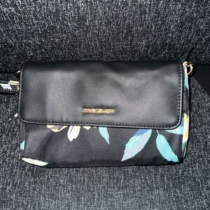 Travelon Anti-Theft Addison Convertible Belt Bag 'Midnight Floral' pattern.